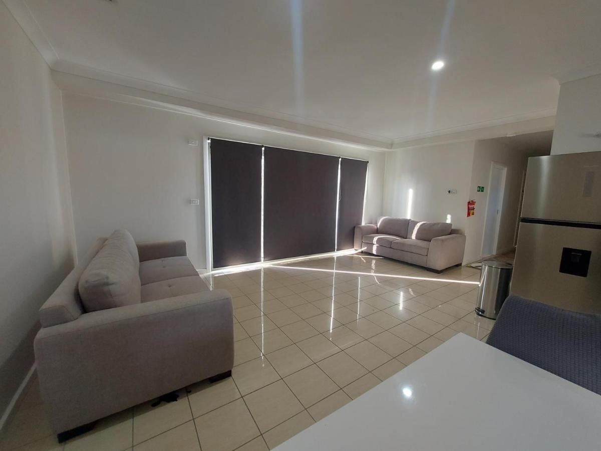 Maruve Guesthouse 12 Min From Melb Airport Melbourne Exterior photo